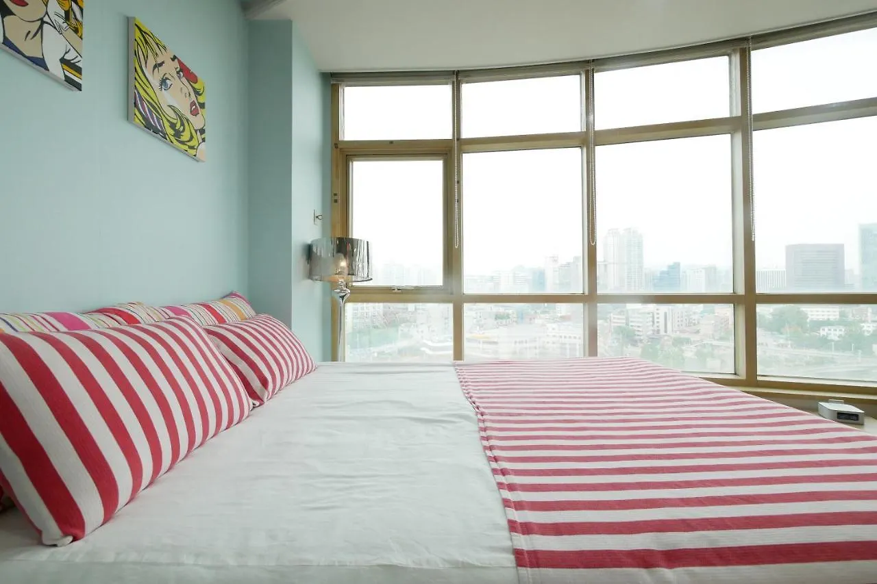 Travel Loft House Seoul Station 0*,