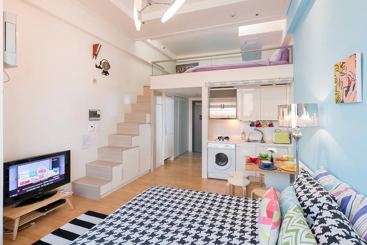 Travel Loft House Seoul Station 0*,  Südkorea
